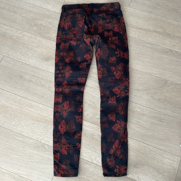 7 for all Mankind black denim +roses - Picture 3 of 5